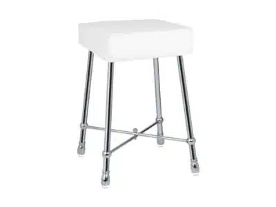 FS01-6132 Hocker quadrat Beine glatt
